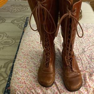Crunchy Dansko lace-up Brown Boots